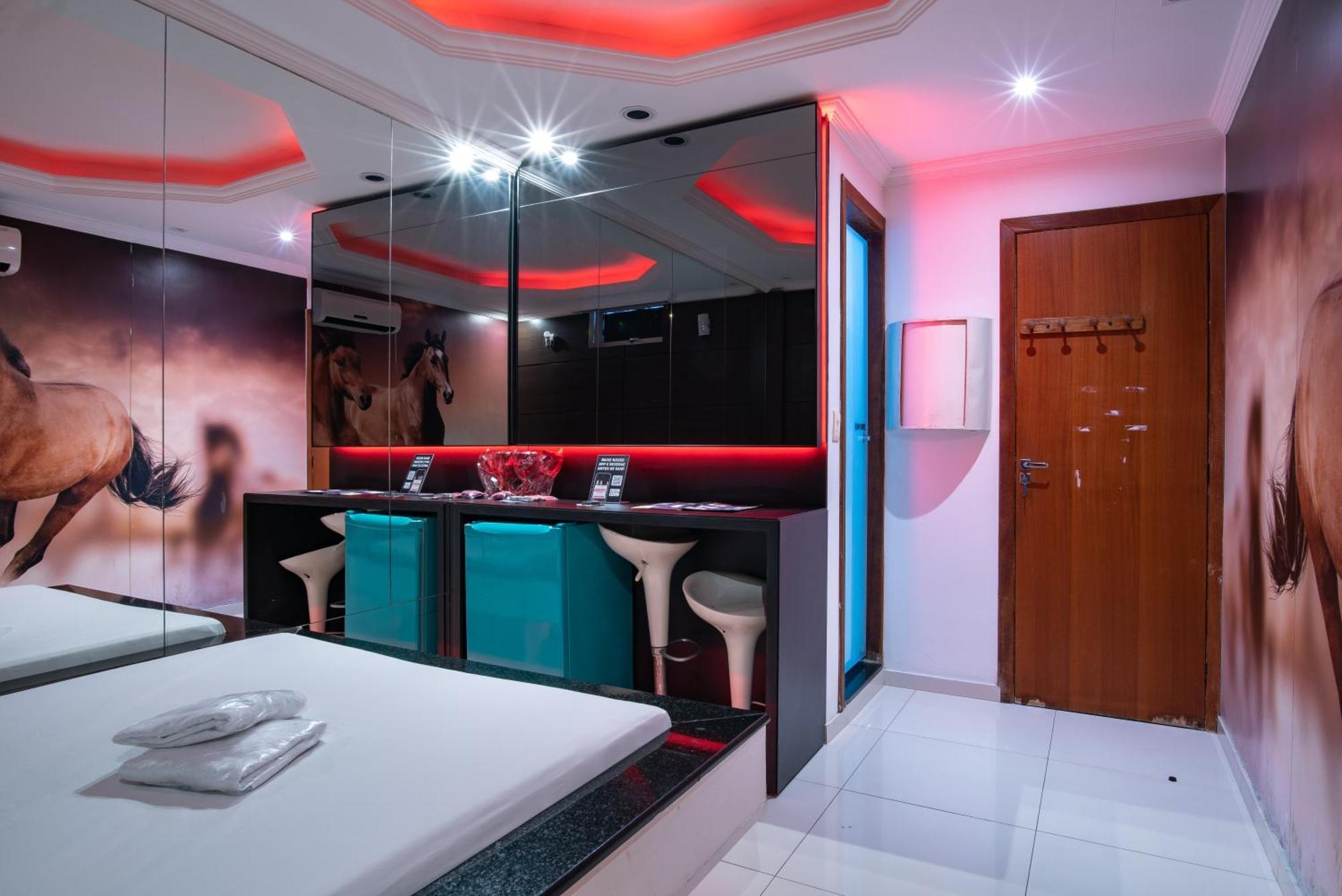Motel Fantasy 2 (Adults Only) Contagem Ngoại thất bức ảnh
