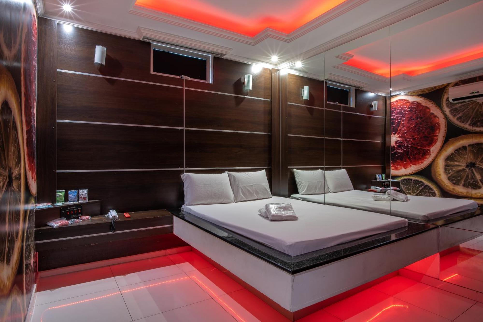 Motel Fantasy 2 (Adults Only) Contagem Ngoại thất bức ảnh