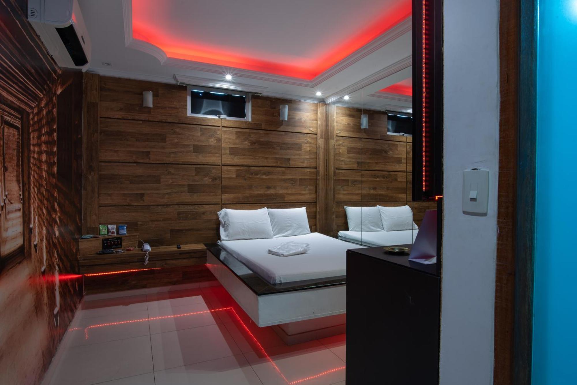 Motel Fantasy 2 (Adults Only) Contagem Ngoại thất bức ảnh