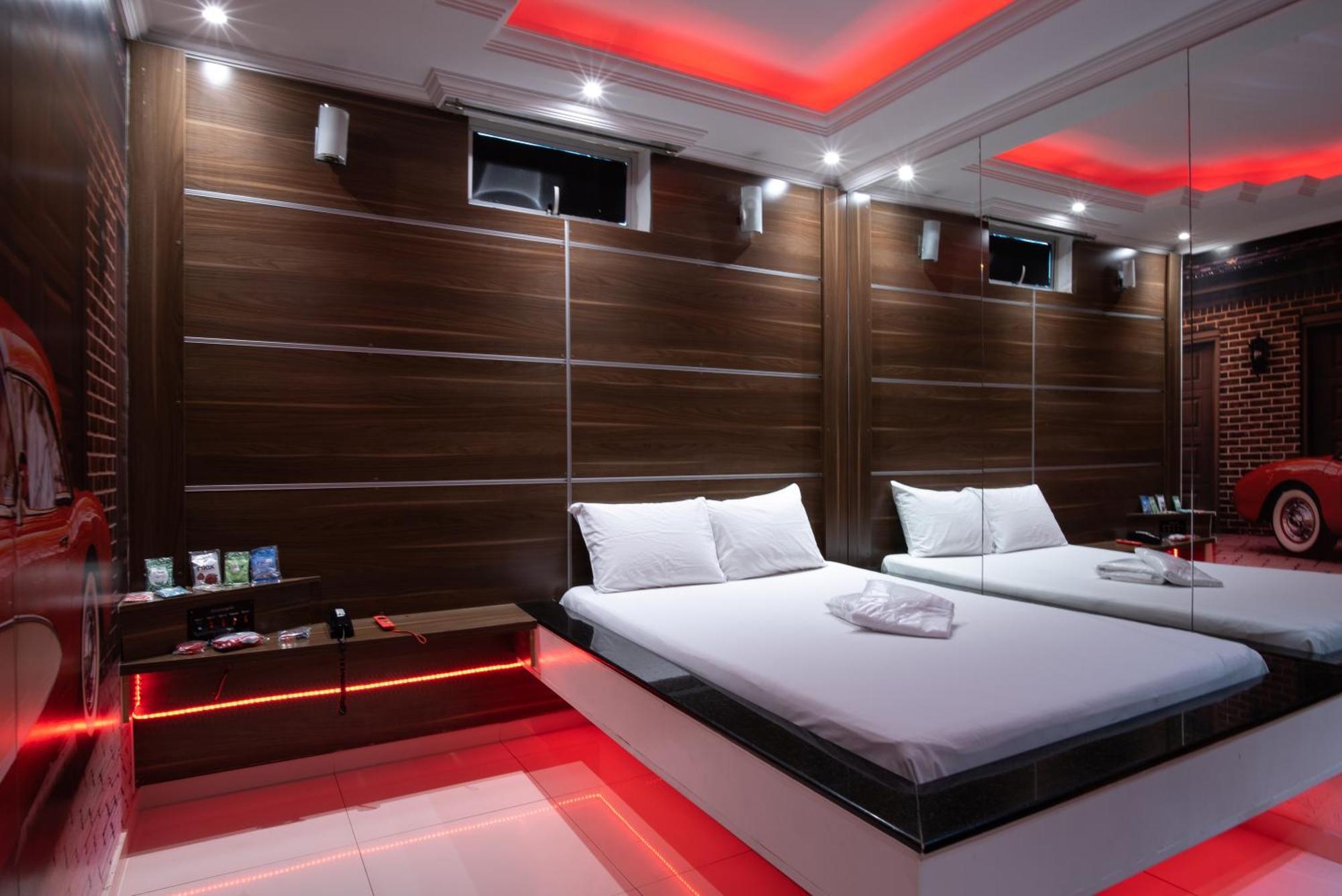 Motel Fantasy 2 (Adults Only) Contagem Ngoại thất bức ảnh