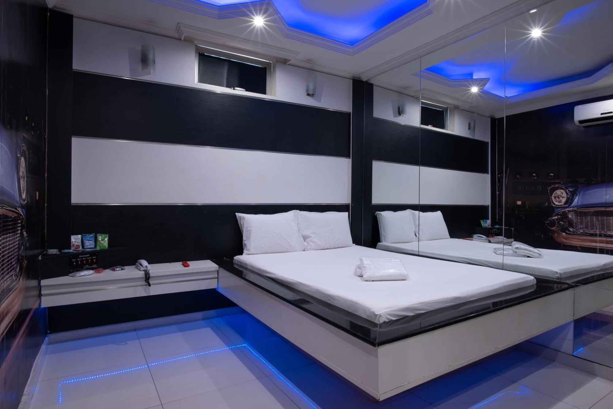 Motel Fantasy 2 (Adults Only) Contagem Ngoại thất bức ảnh