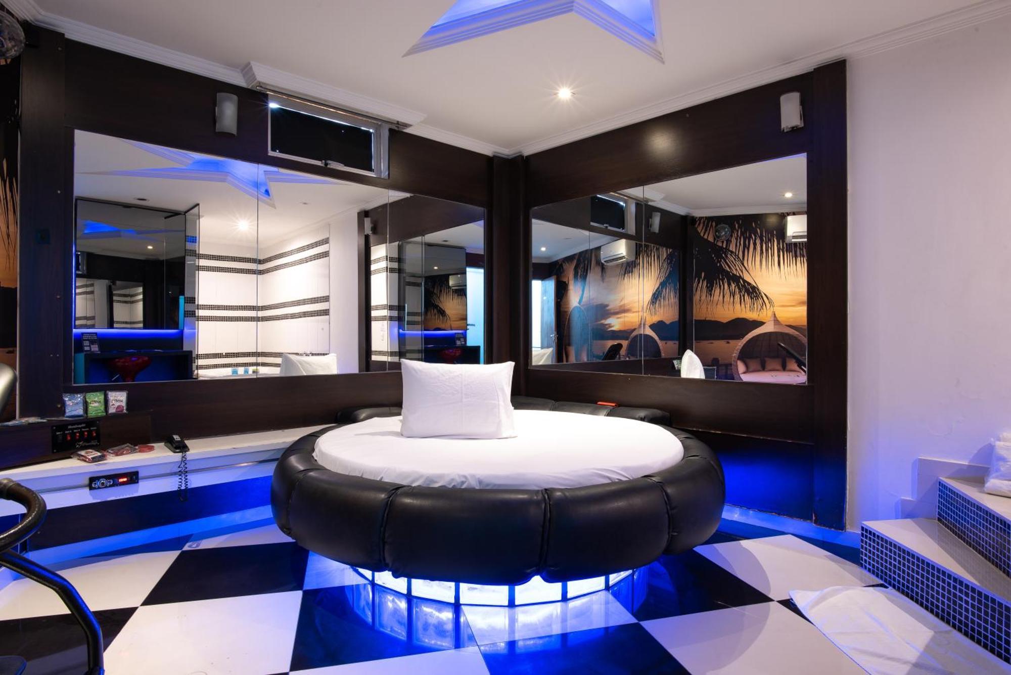 Motel Fantasy 2 (Adults Only) Contagem Ngoại thất bức ảnh