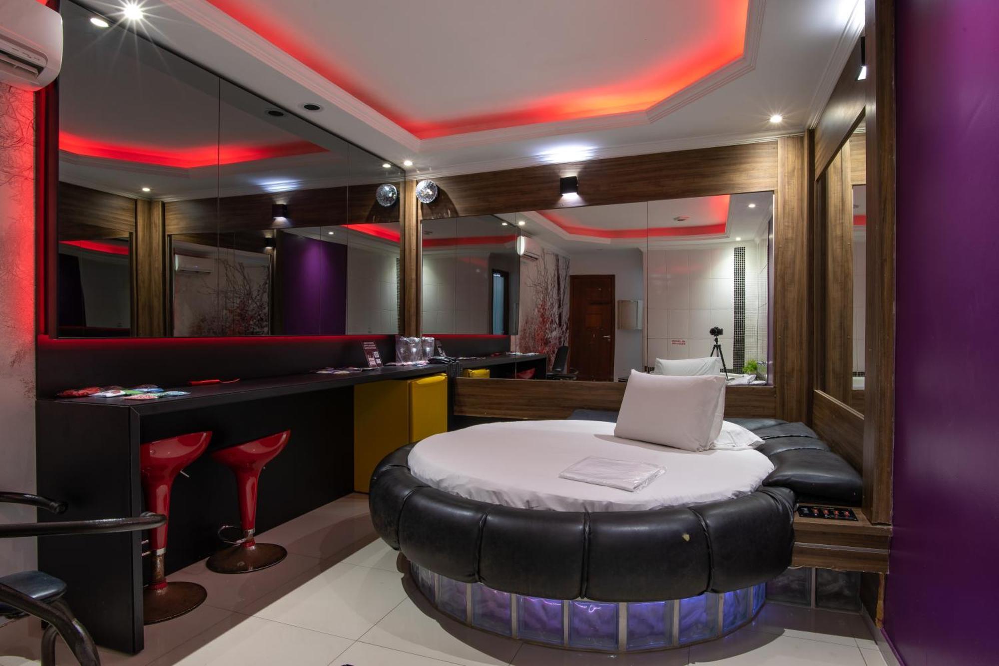 Motel Fantasy 2 (Adults Only) Contagem Ngoại thất bức ảnh